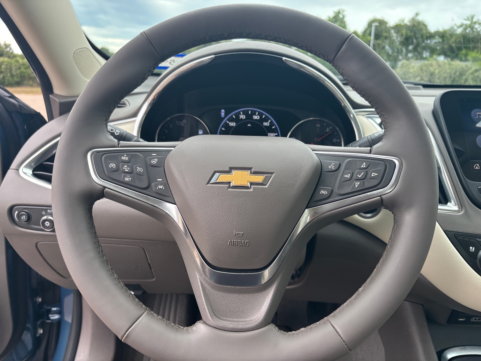 Thumbnail: 2024 Chevrolet Malibu - 5