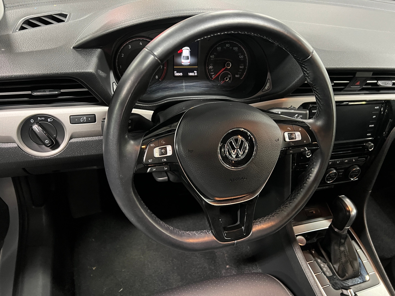 Thumbnail: 2020 Volkswagen Passat - 4