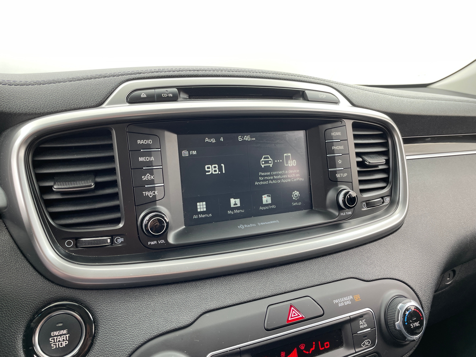 Thumbnail: 2019 Kia Sorento - 3