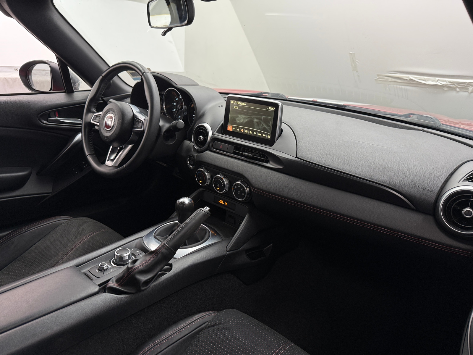 Thumbnail: 2019 Fiat 124 Spider - 2