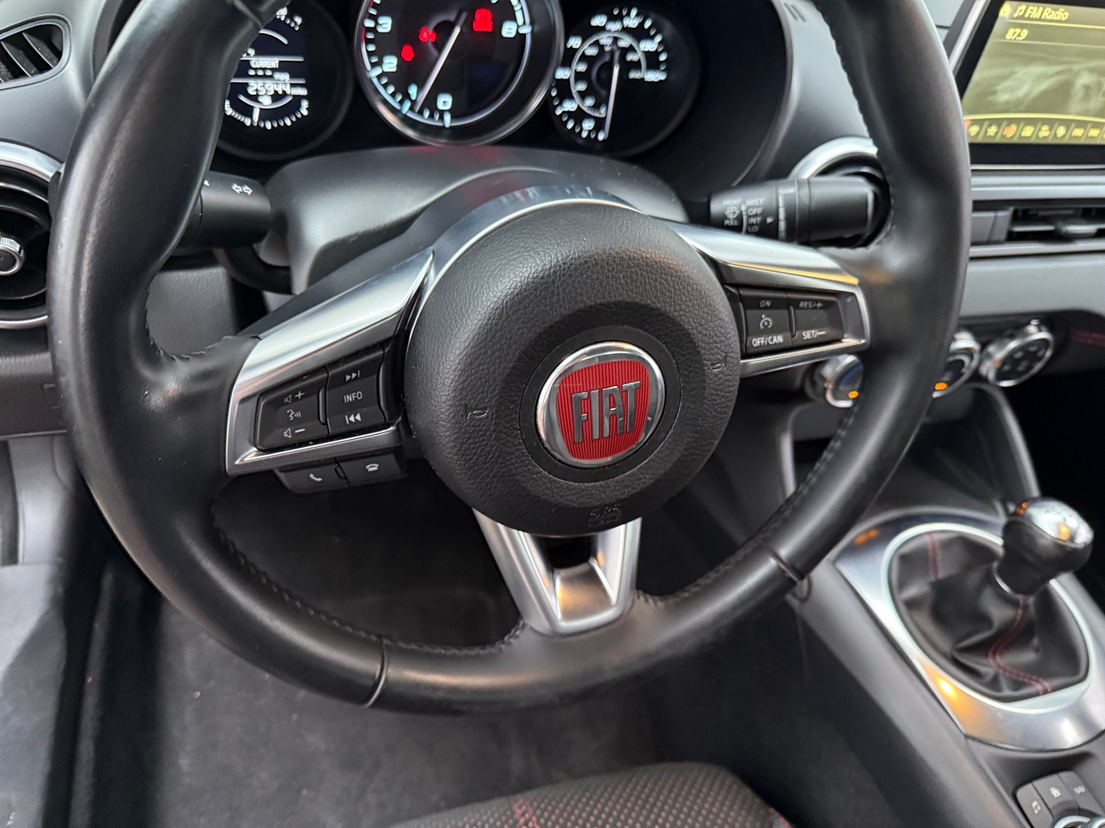 Thumbnail: 2019 Fiat 124 Spider - 4