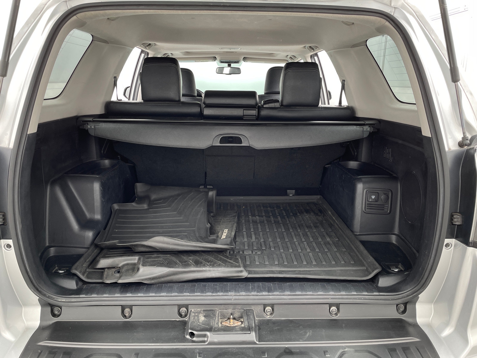 Thumbnail: 2014 Toyota 4Runner - 6