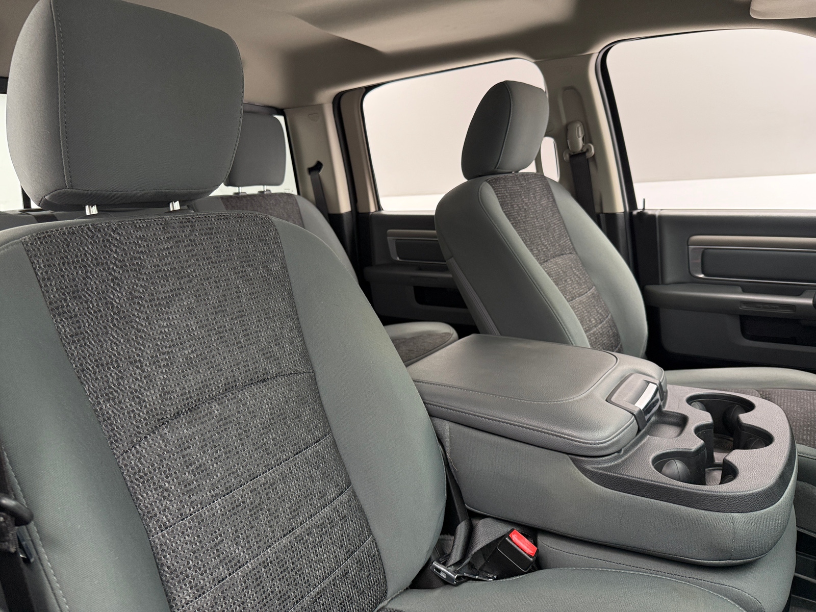 Thumbnail: 2019 RAM 1500 Classic - 2