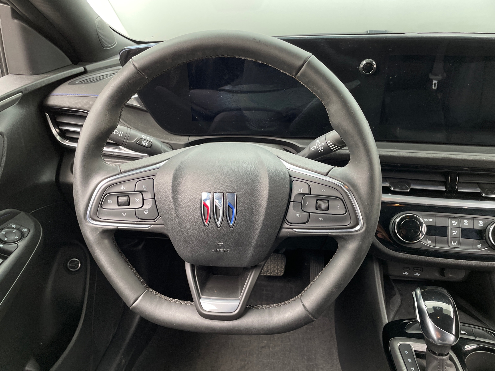 Thumbnail: 2024 Buick Envista - 4