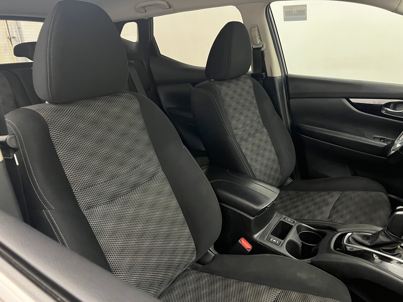 Thumbnail: 2020 Nissan Rogue Sport - 2