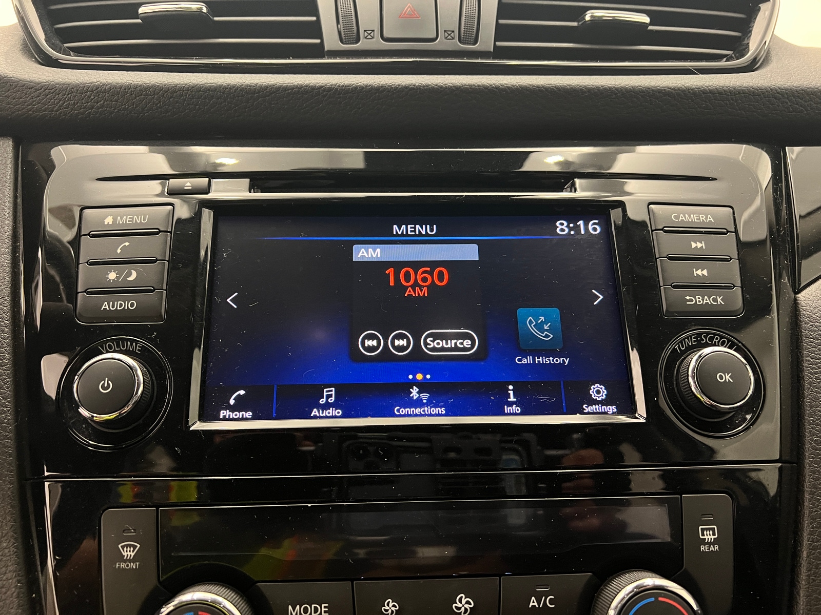 Thumbnail: 2020 Nissan Rogue Sport - 4