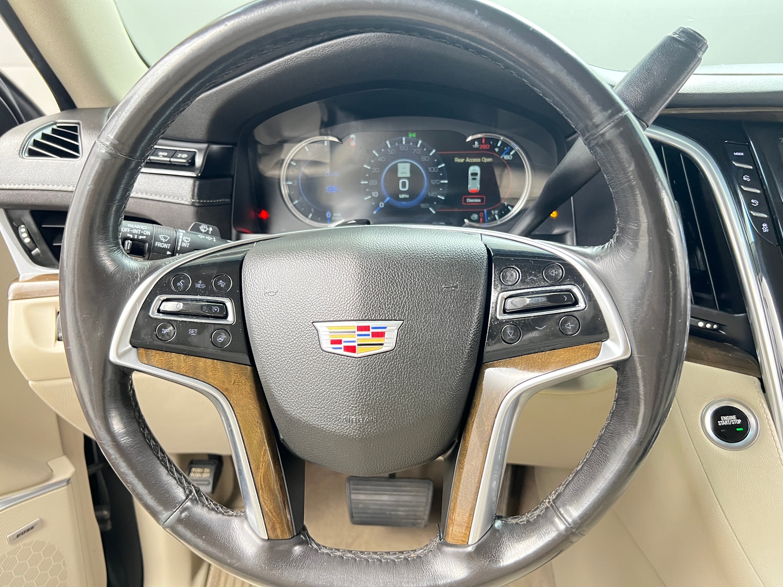 Thumbnail: 2019 Cadillac Escalade - 4