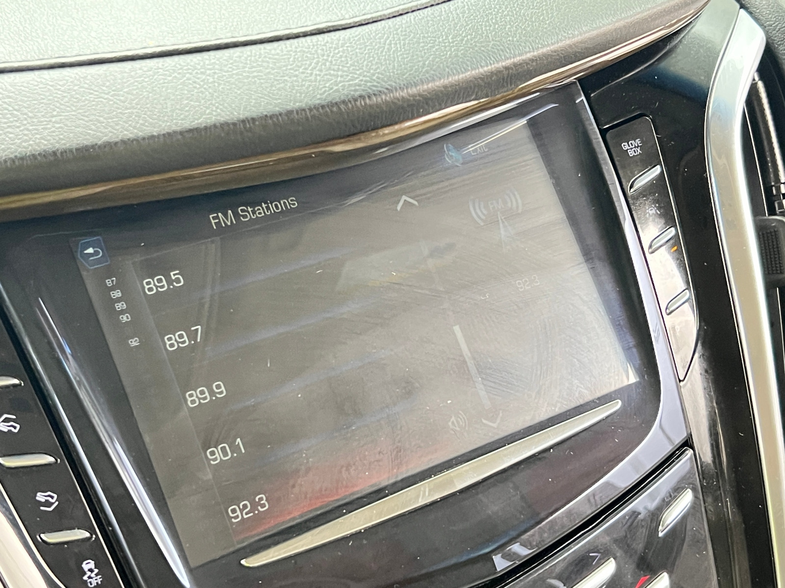 Thumbnail: 2019 Cadillac Escalade - 3