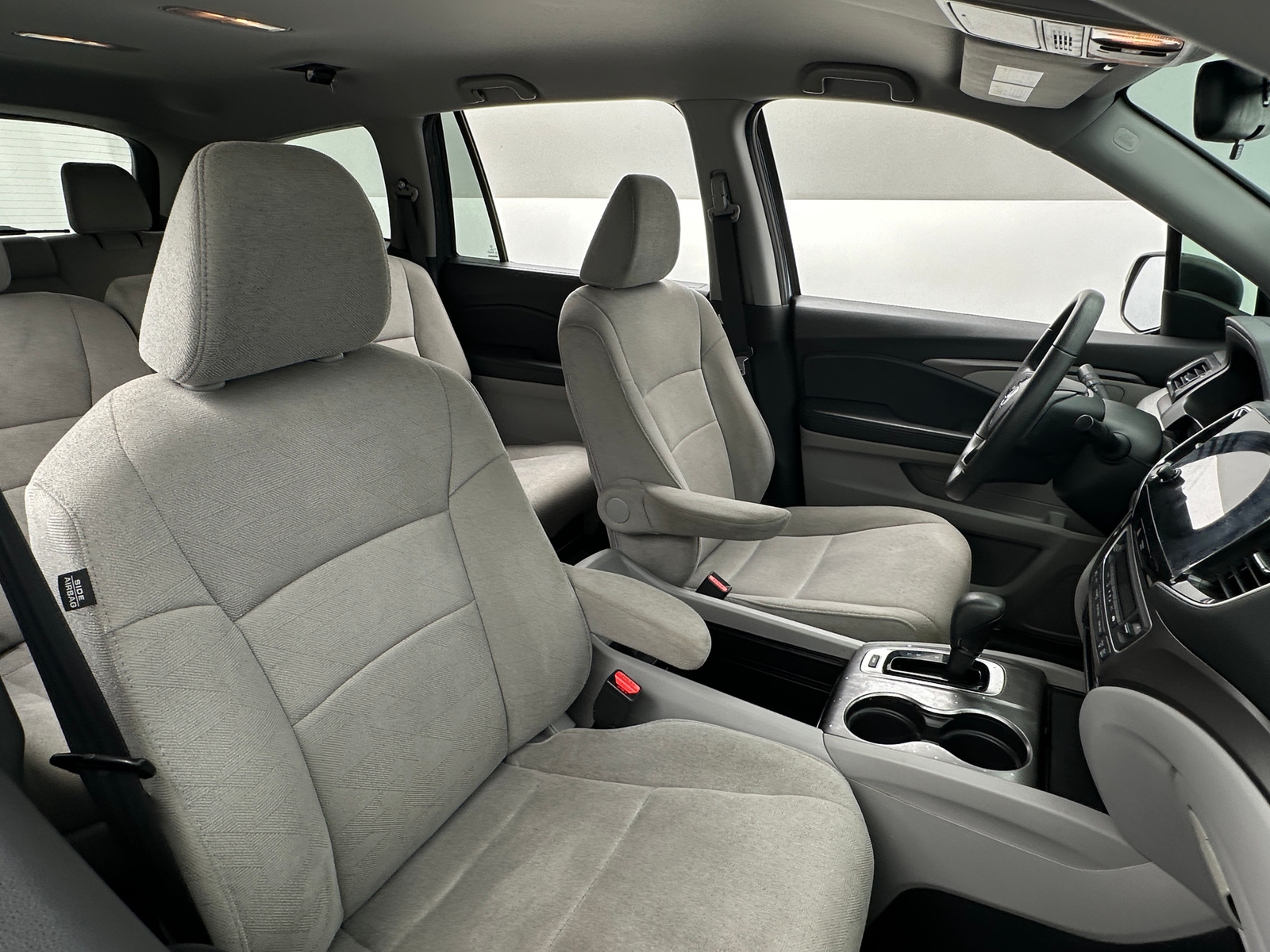 Thumbnail: 2019 Honda Pilot - 2