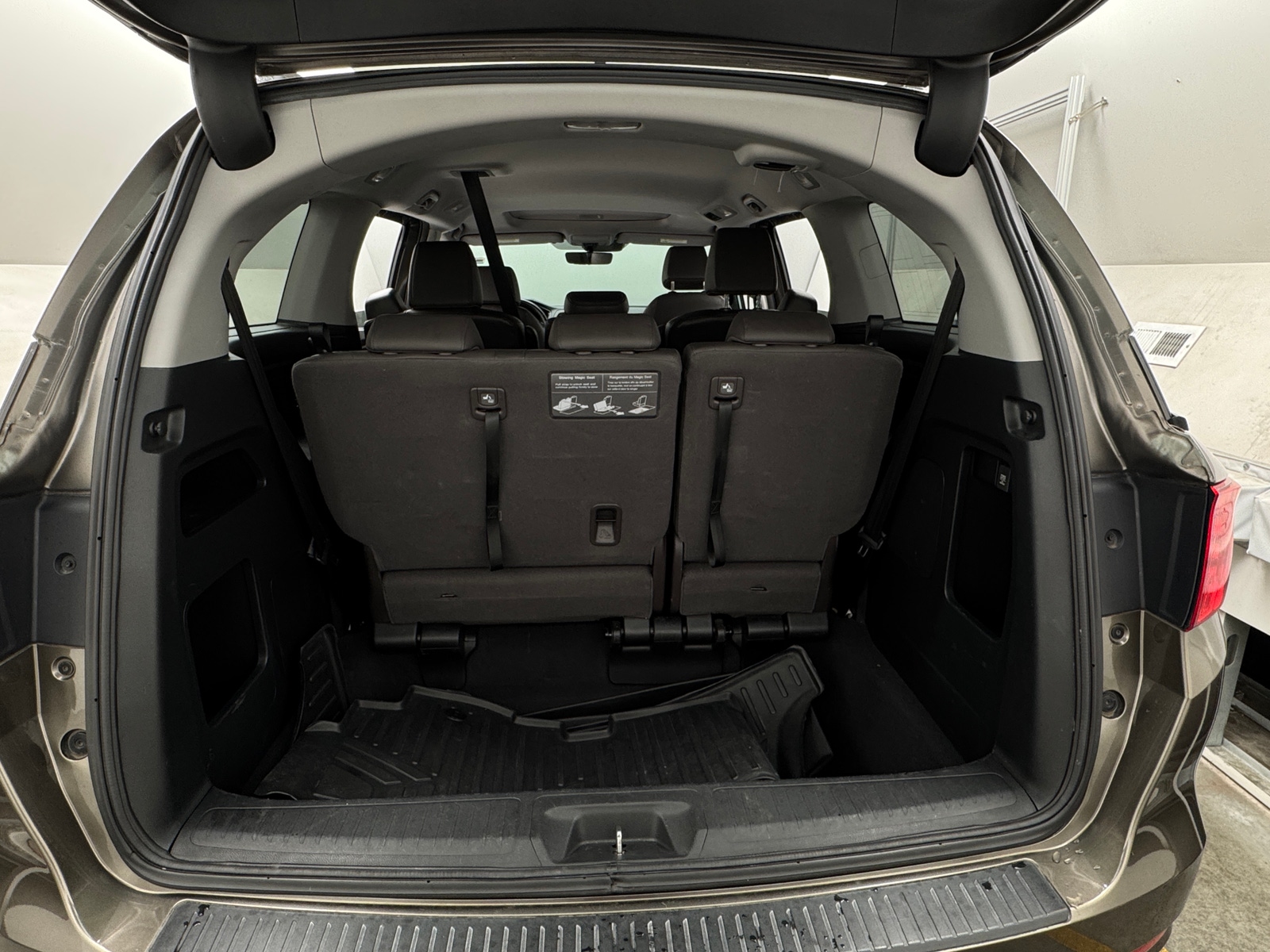 Thumbnail: 2019 Honda Odyssey - 6
