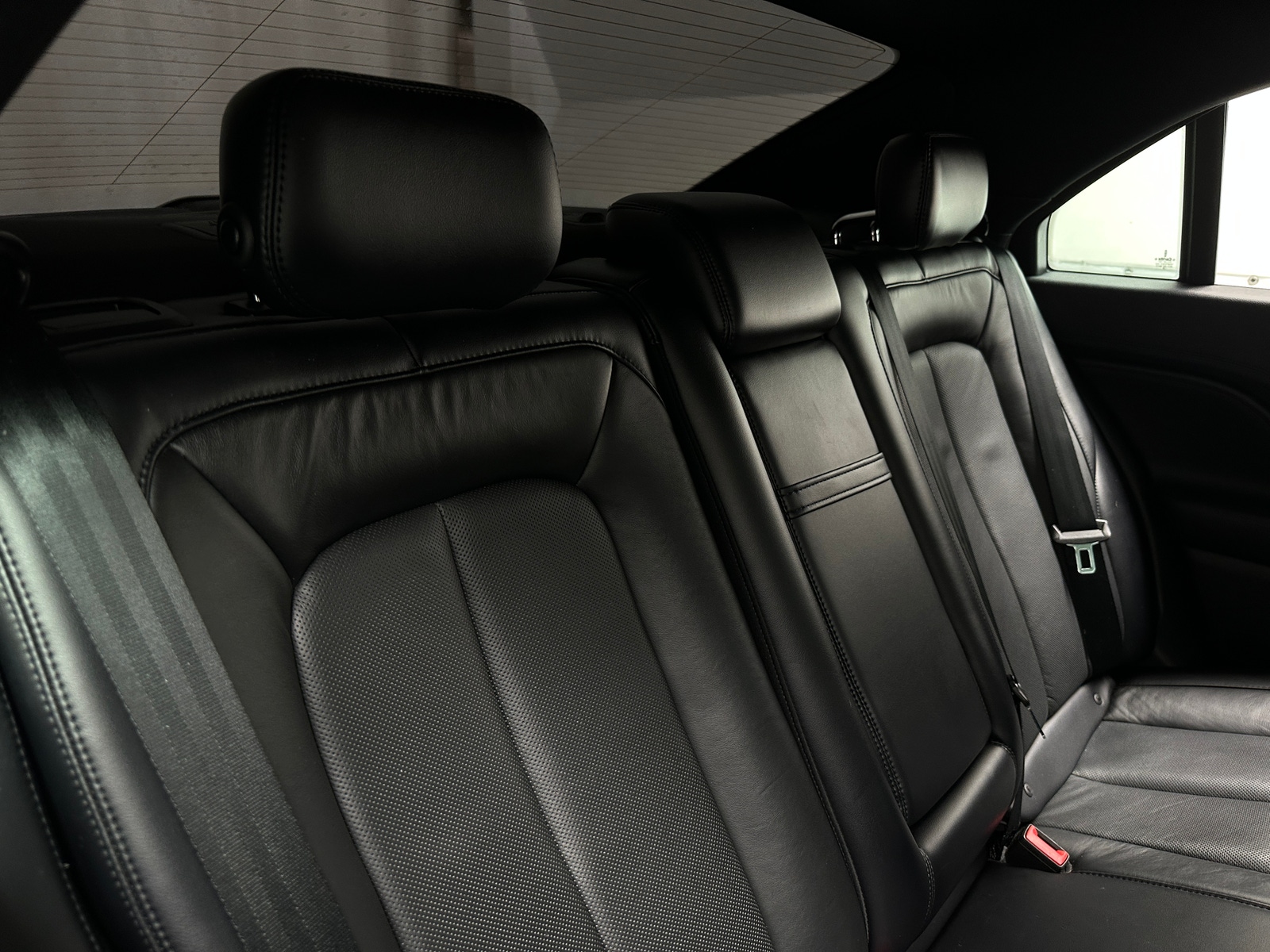 Thumbnail: 2019 Lincoln Continental - 5