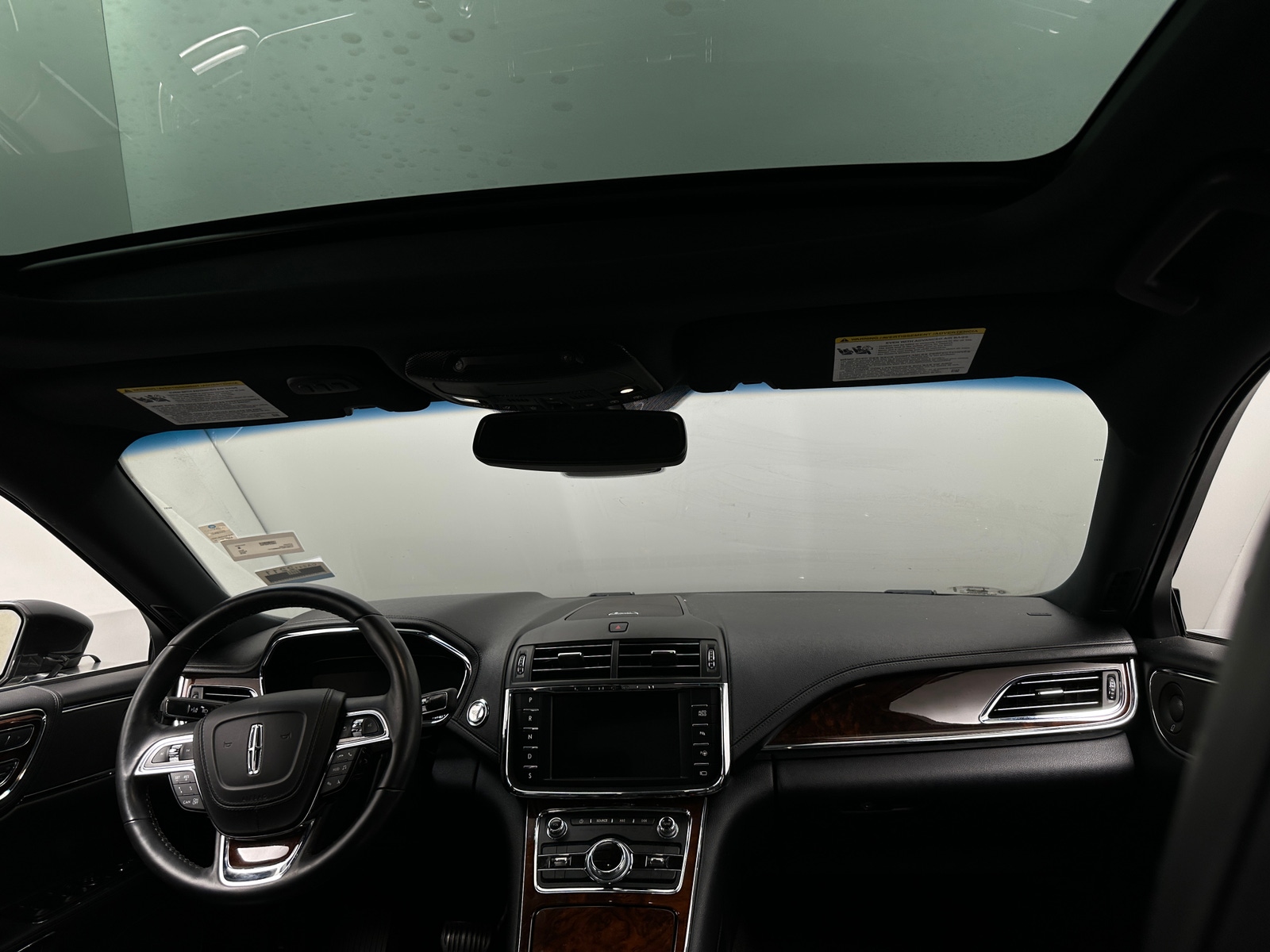 Thumbnail: 2019 Lincoln Continental - 2