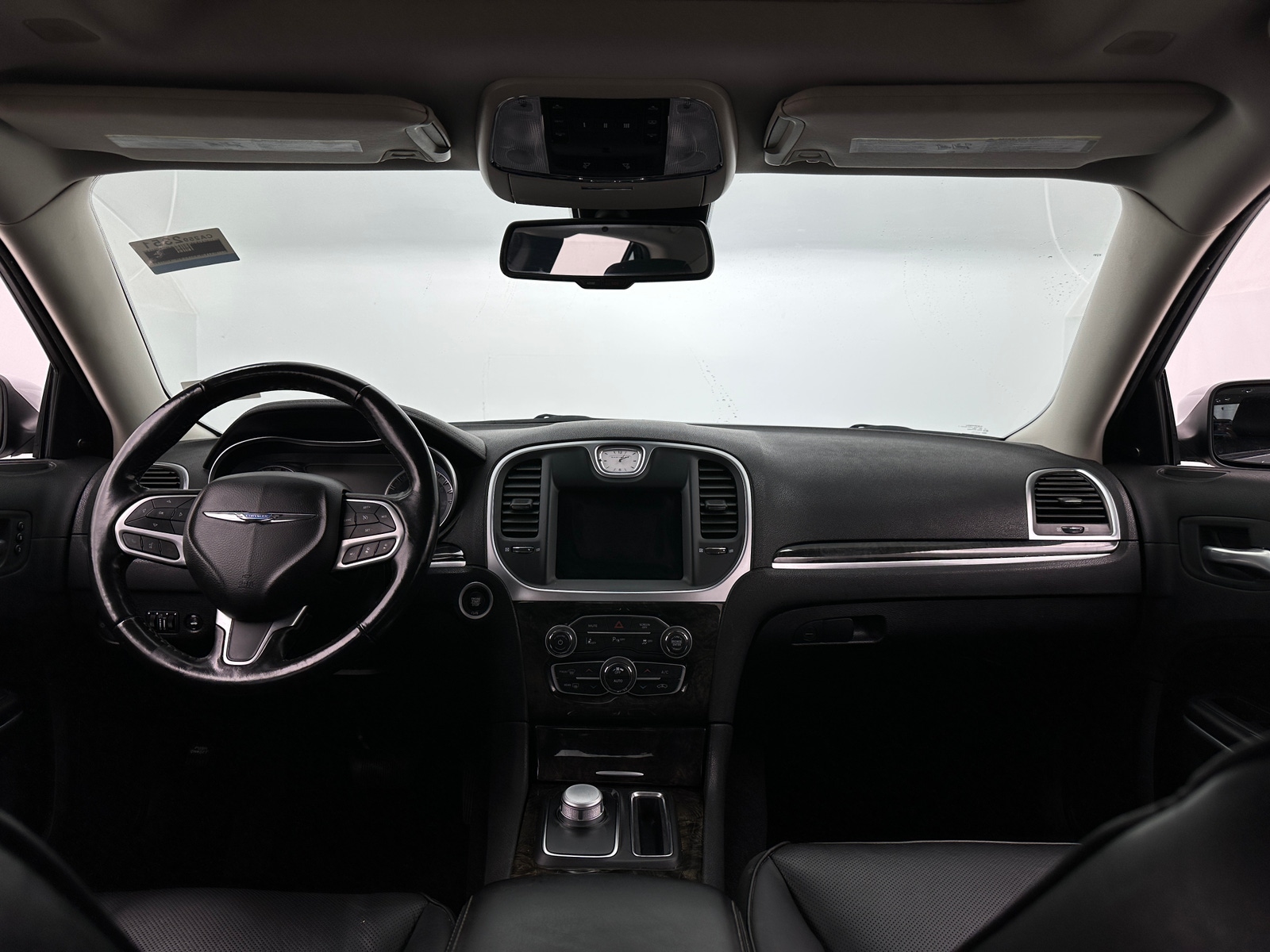 Thumbnail: 2022 Chrysler 300 - 2