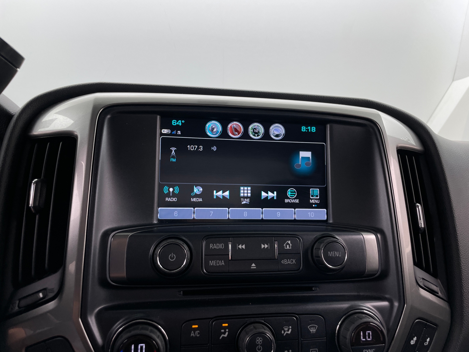 Thumbnail: 2018 Chevrolet Silverado 1500 - 4