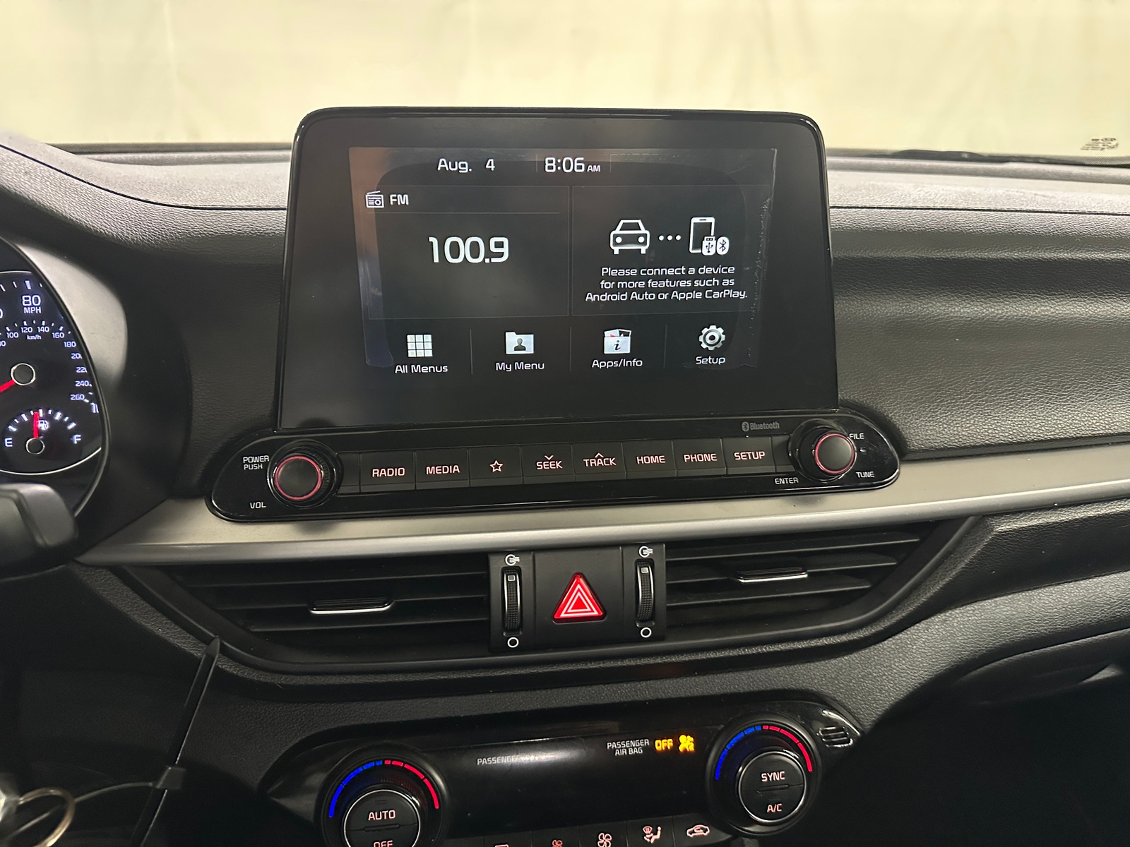 Thumbnail: 2019 Kia Forte - 4