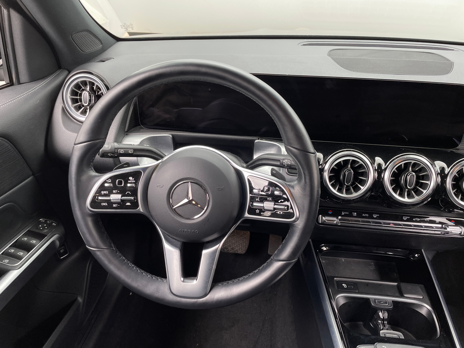 Thumbnail: 2023 Mercedes-Benz EQB - 4