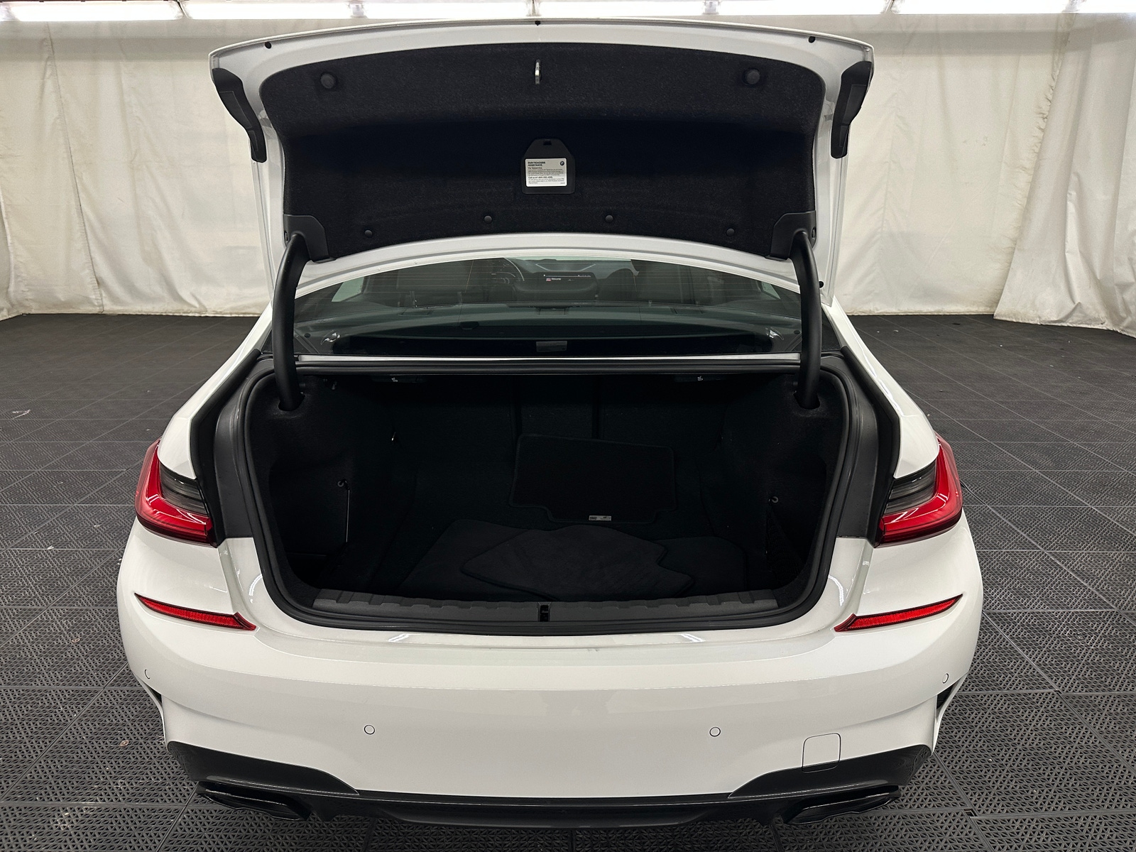 Thumbnail: 2021 BMW 3 Series - 6