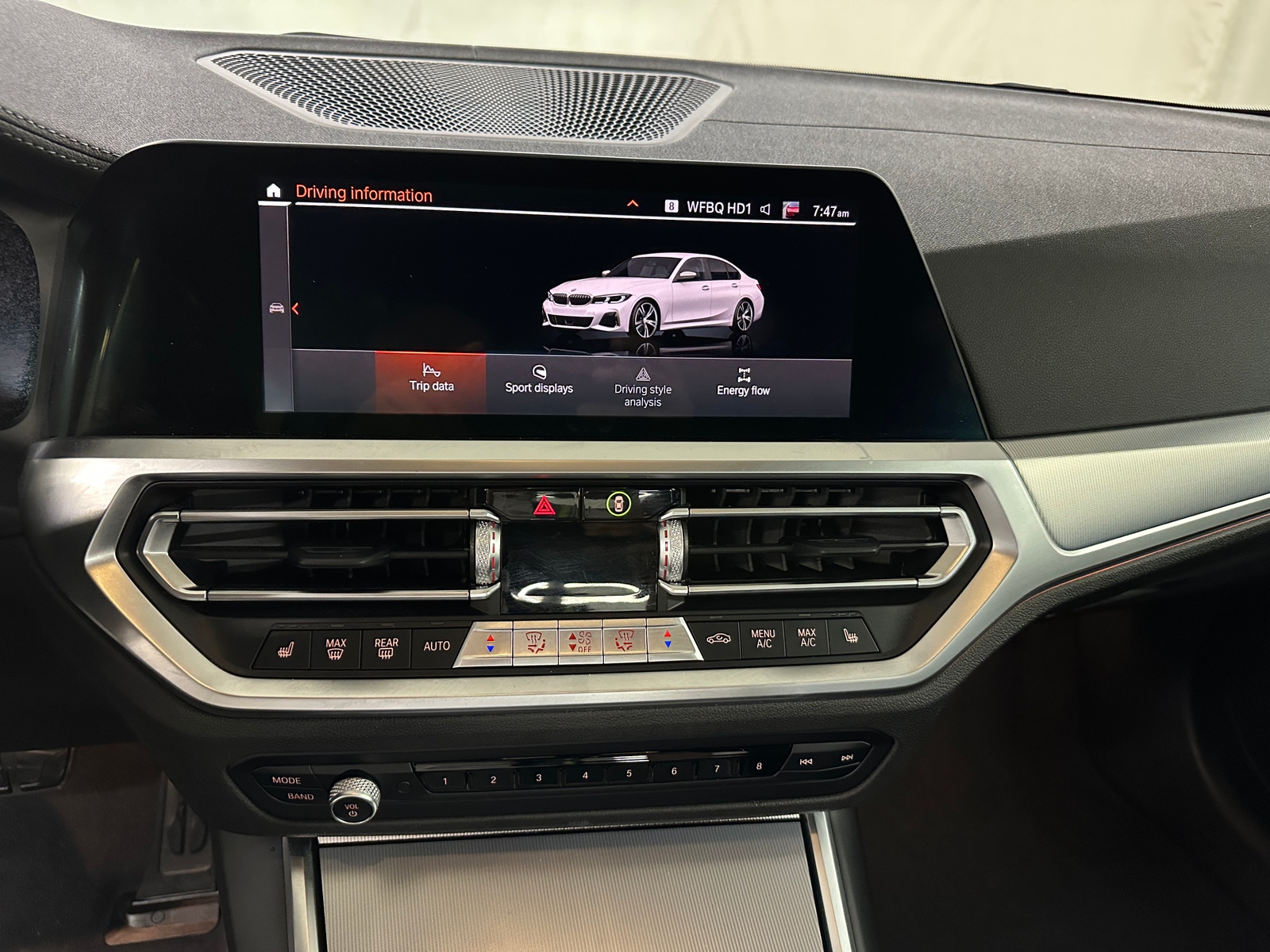 Thumbnail: 2021 BMW 3 Series - 3