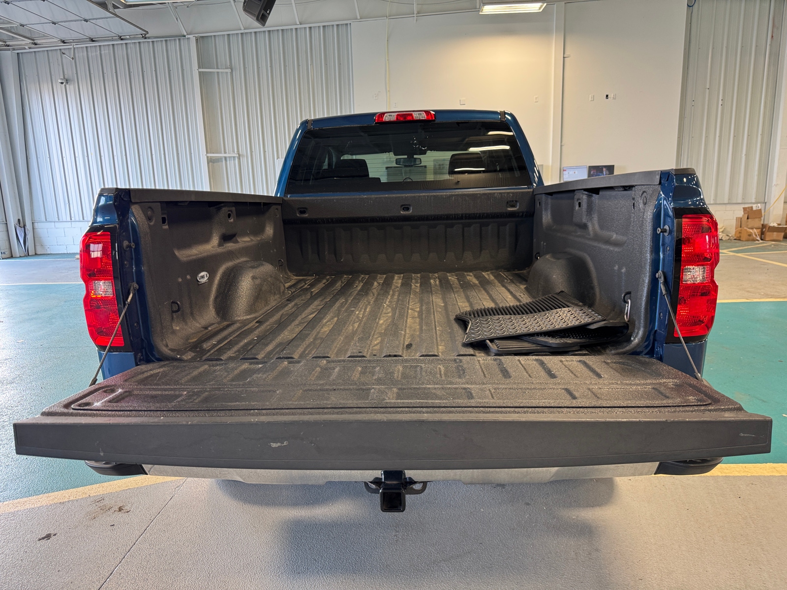 Thumbnail: 2018 Chevrolet Silverado 1500 - 7