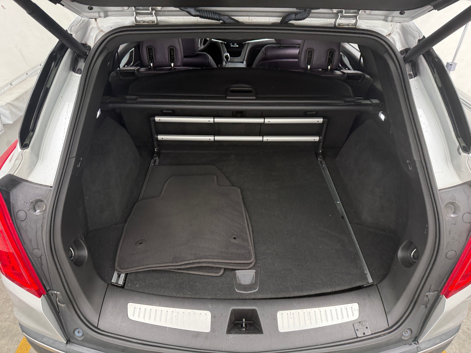 Thumbnail: 2017 Cadillac XT5 - 6
