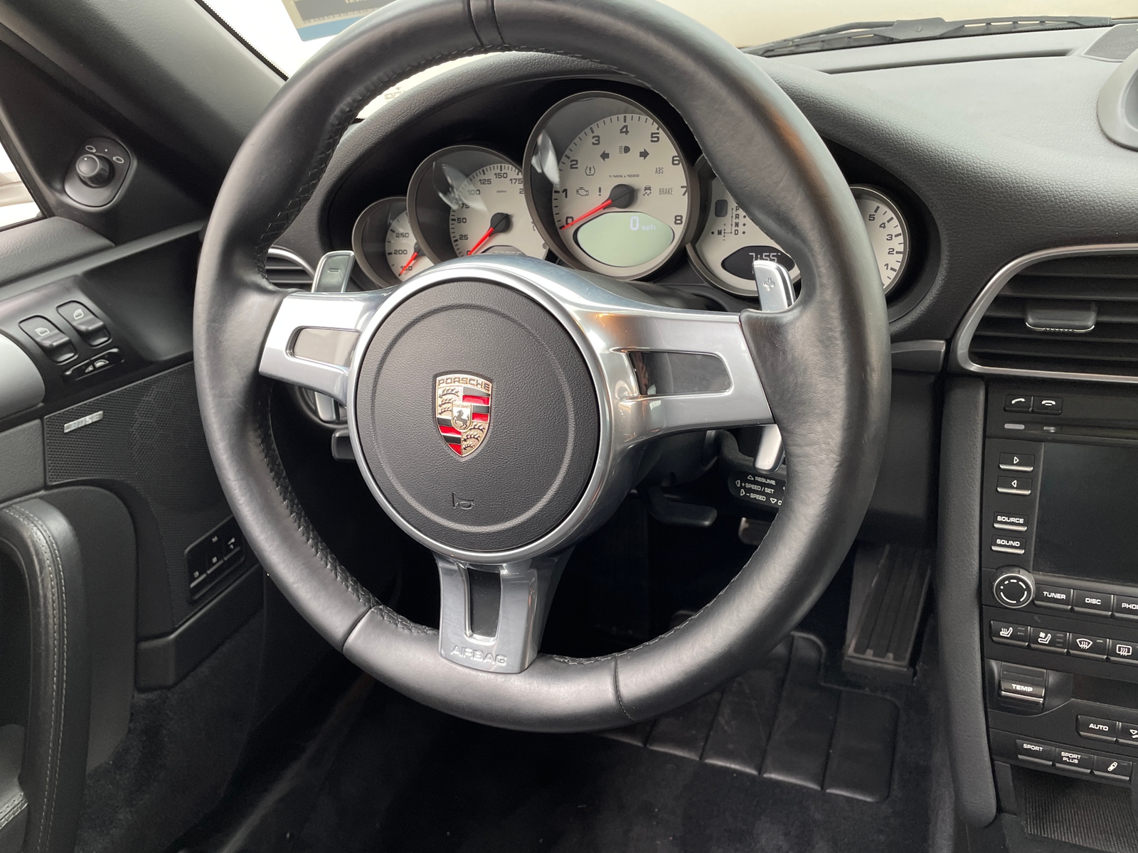 Thumbnail: 2011 Porsche 911 - 4