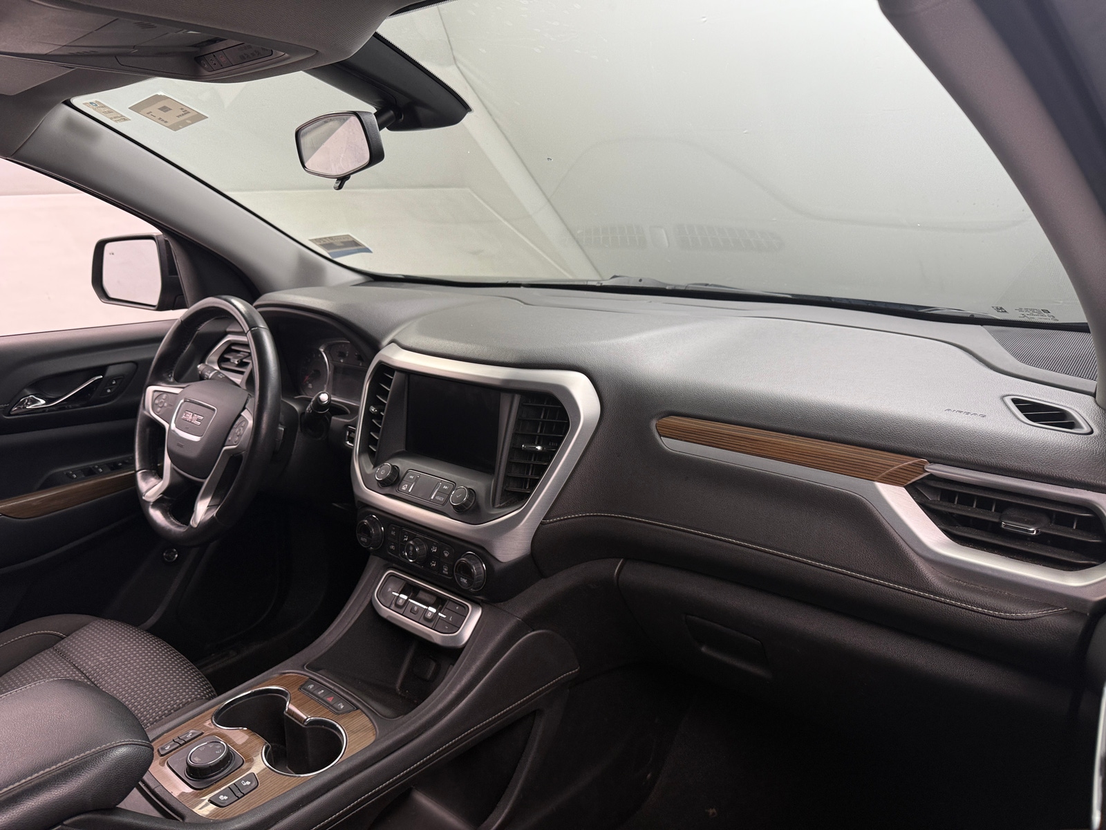 Thumbnail: 2020 GMC Acadia - 3