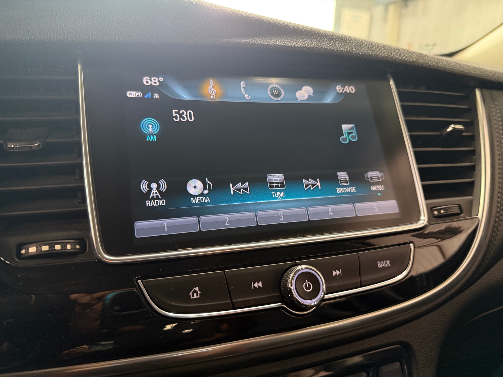 Thumbnail: 2018 Buick Encore - 4