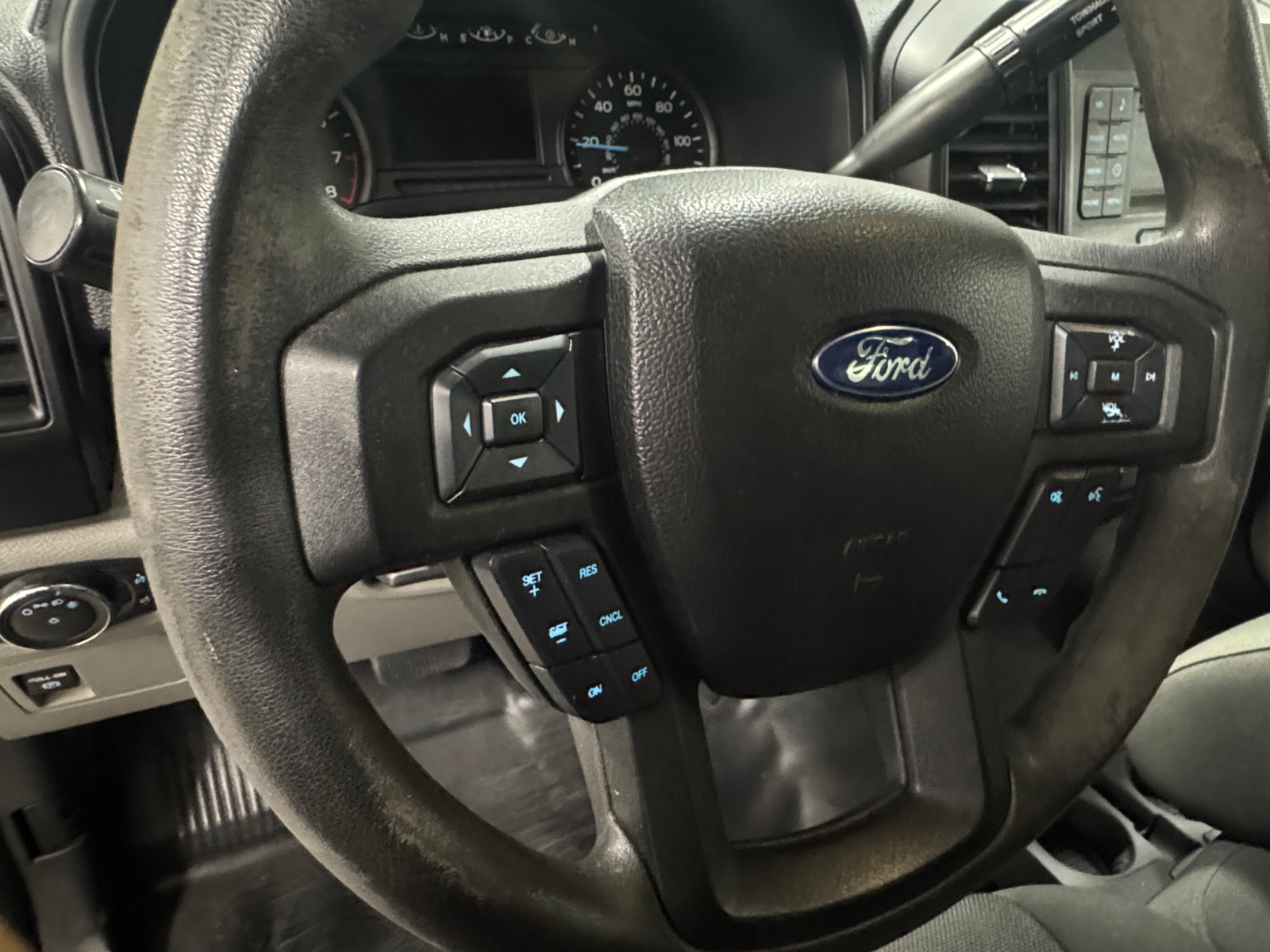 Thumbnail: 2016 Ford Econoline - 5