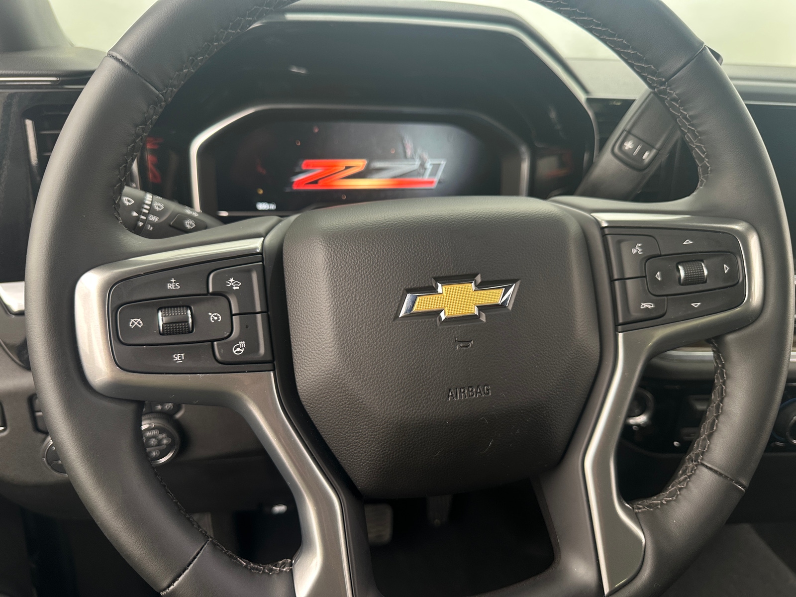 Thumbnail: 2025 Chevrolet Silverado 2500 - 5