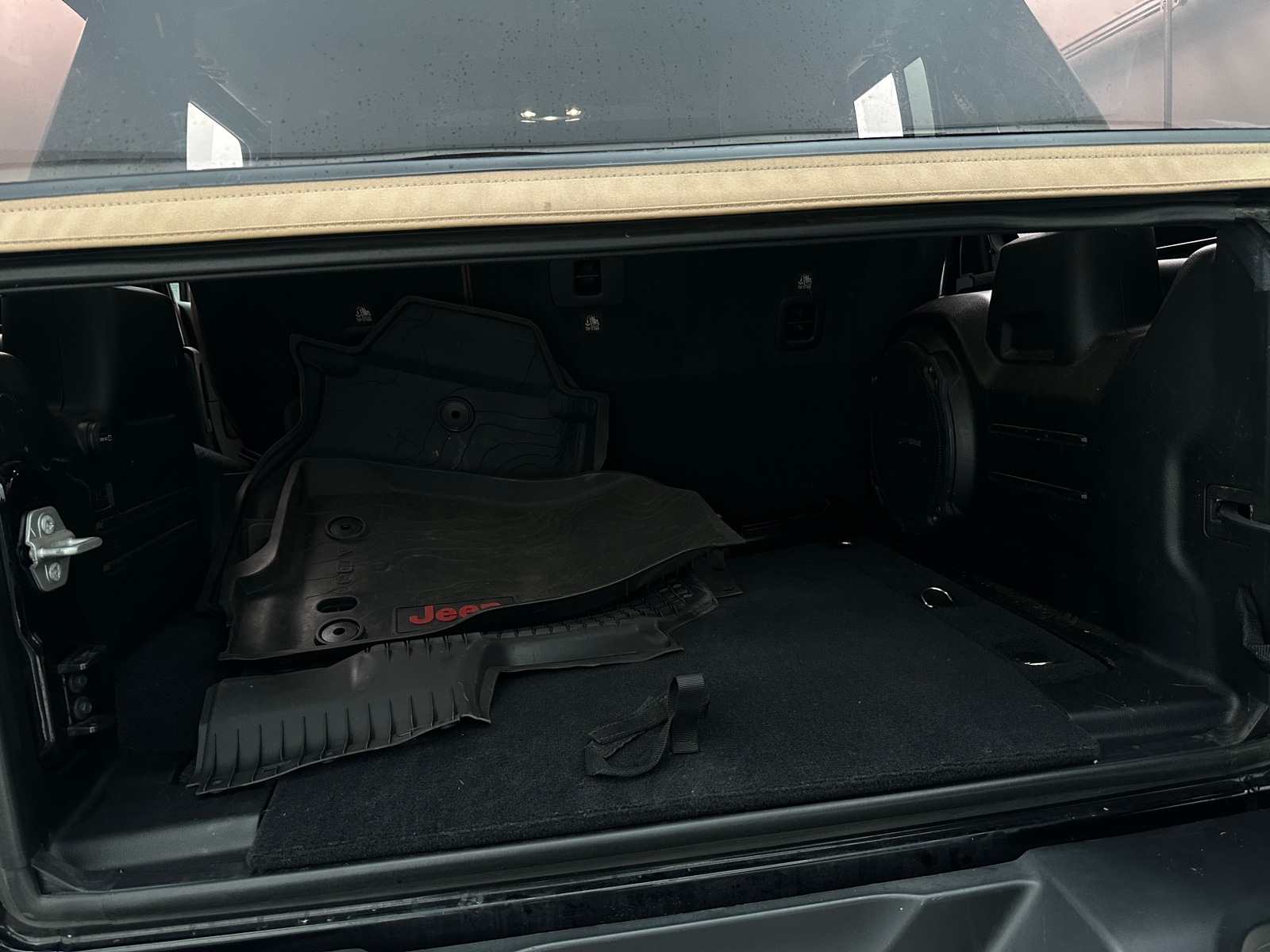 Thumbnail: 2021 Jeep Wrangler - 6