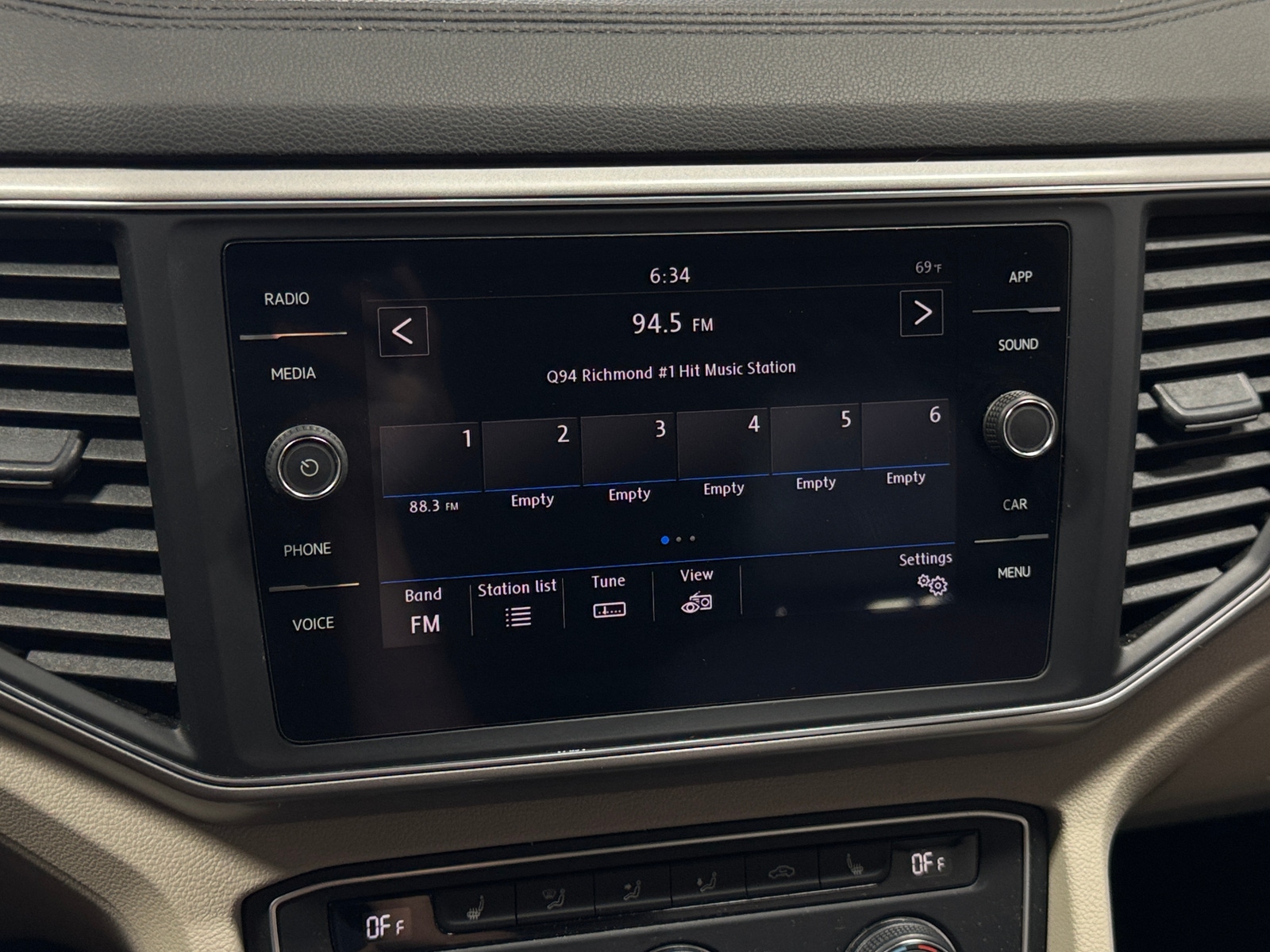 Thumbnail: 2019 Volkswagen Atlas - 3