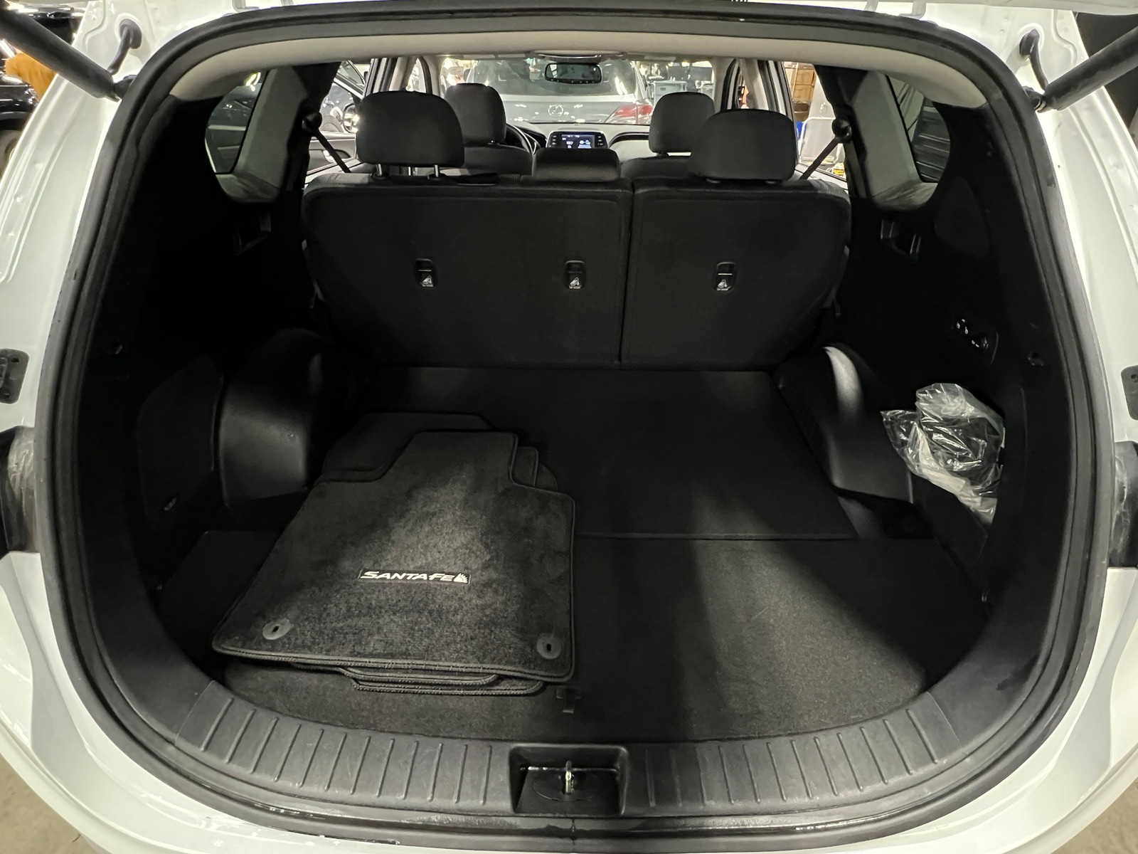 Thumbnail: 2019 Hyundai Santa Fe - 7