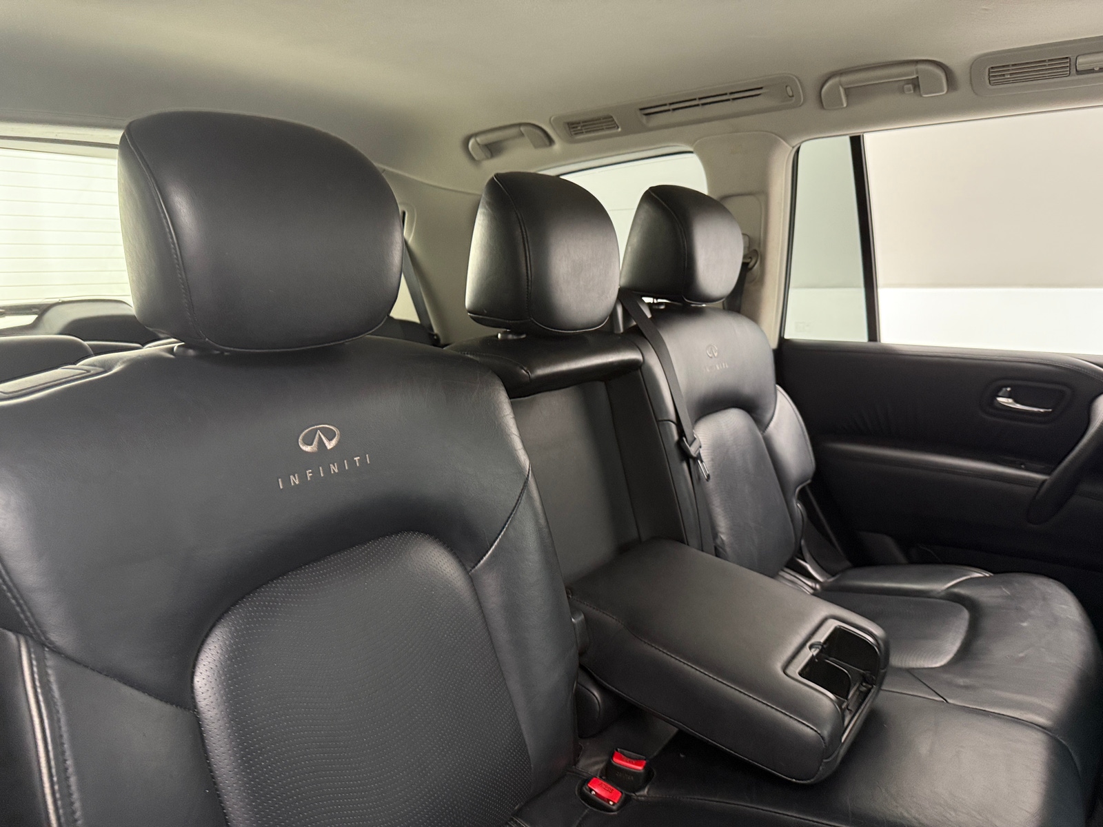 Thumbnail: 2013 INFINITI QX56 - 5