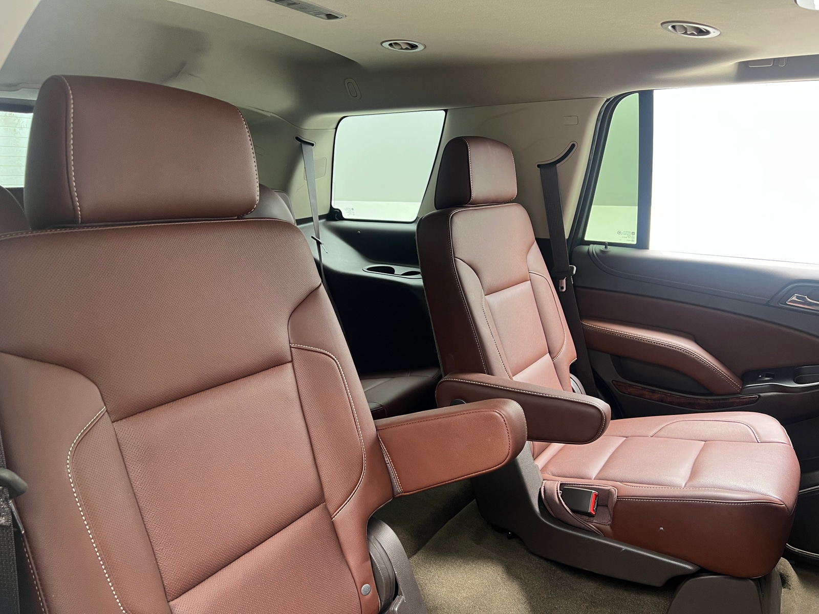 Thumbnail: 2017 Chevrolet Tahoe - 5