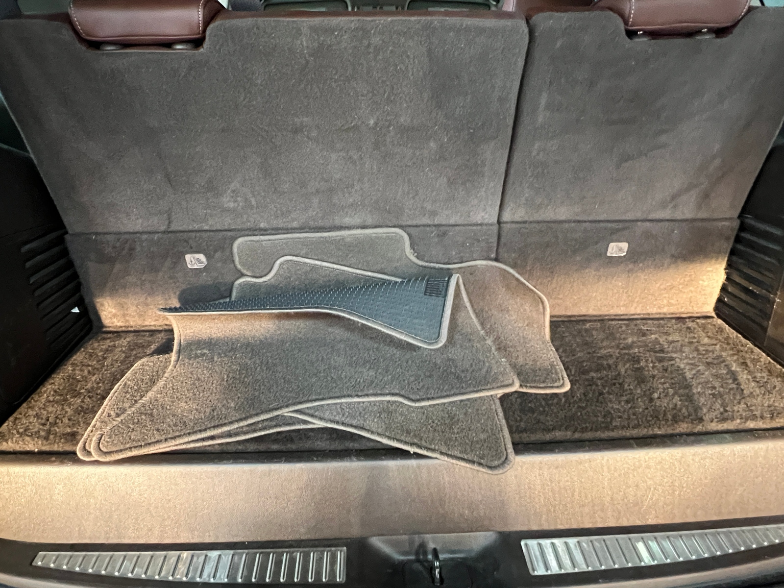 Thumbnail: 2017 Chevrolet Tahoe - 6