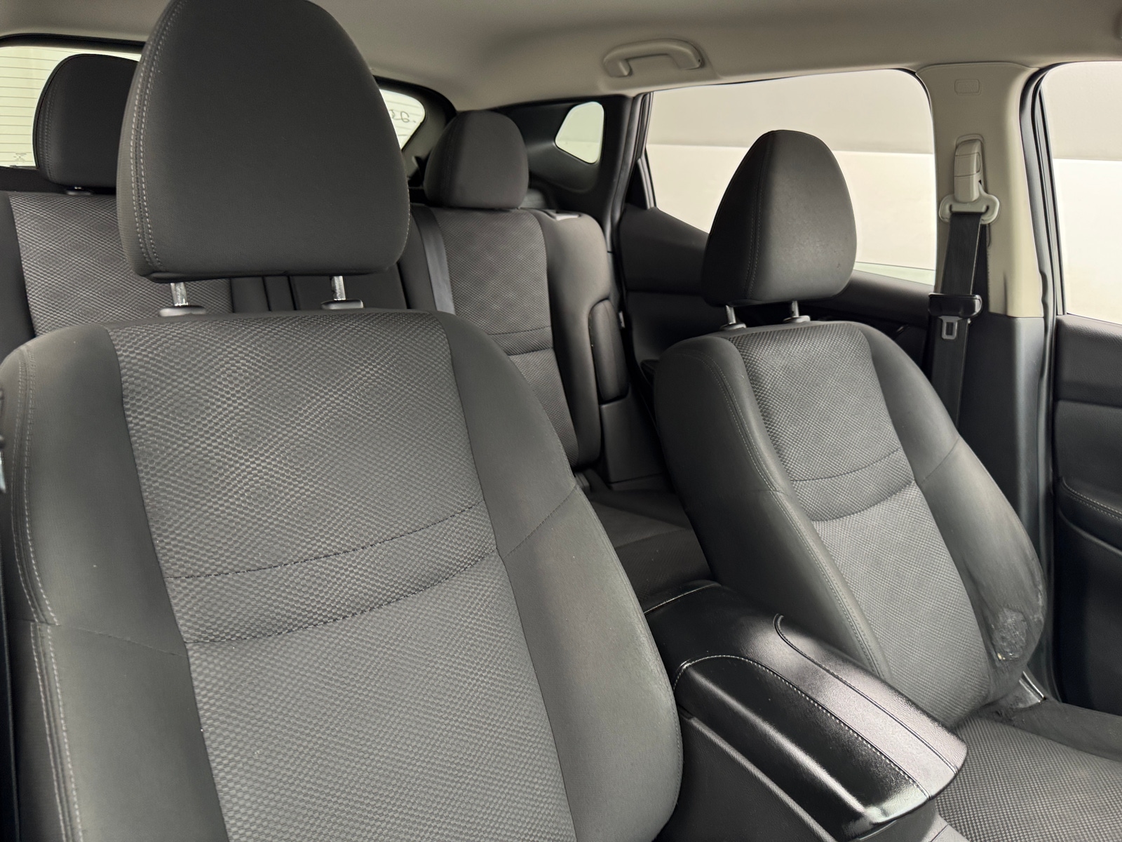 Thumbnail: 2021 Nissan Rogue Sport - 2