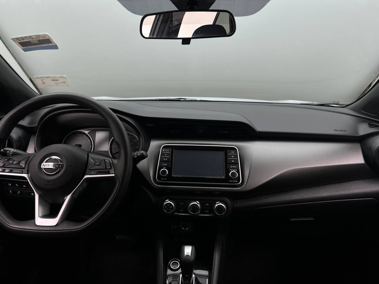 Thumbnail: 2020 Nissan Kicks - 3