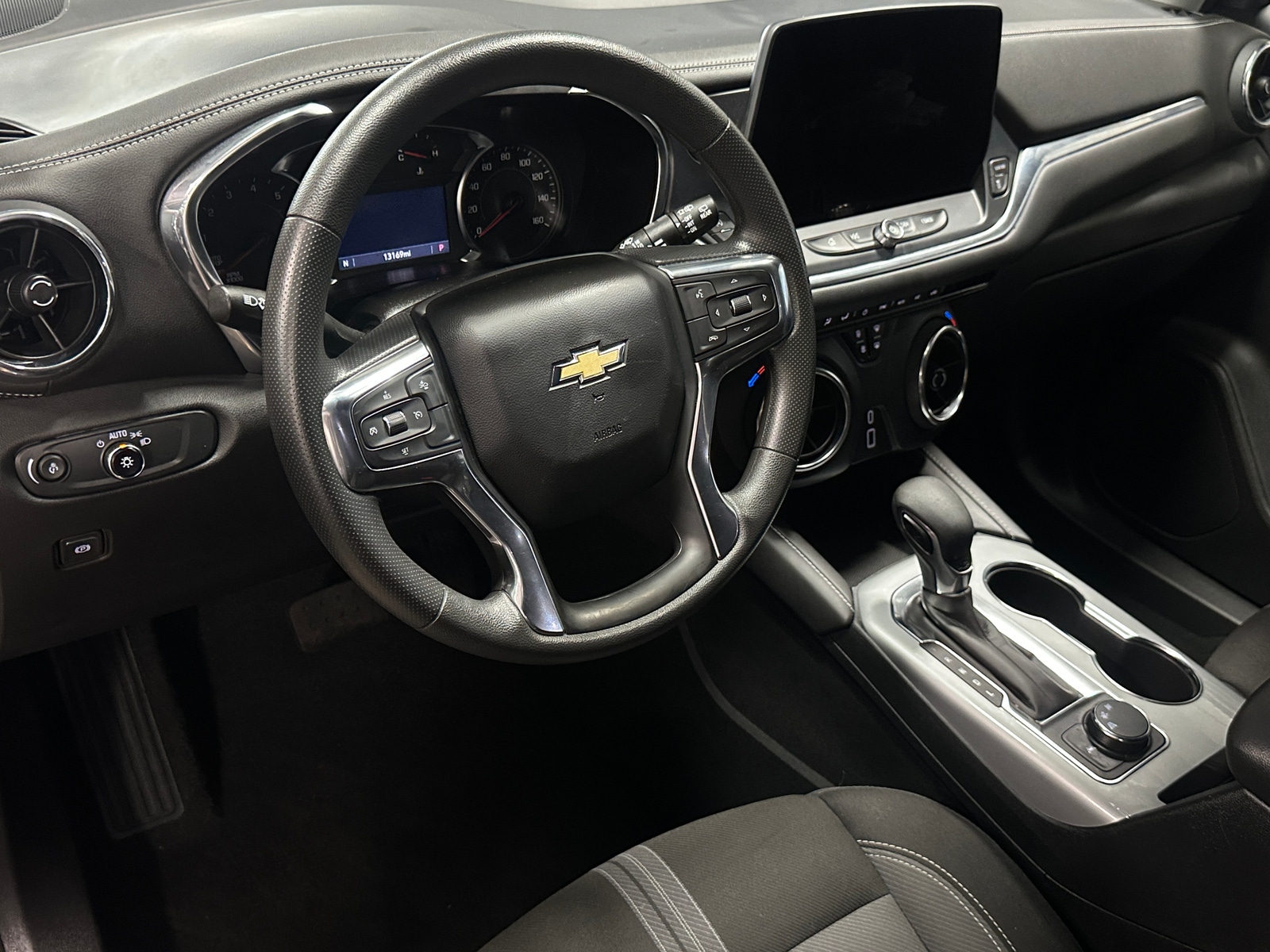 Thumbnail: 2023 Chevrolet Blazer - 3