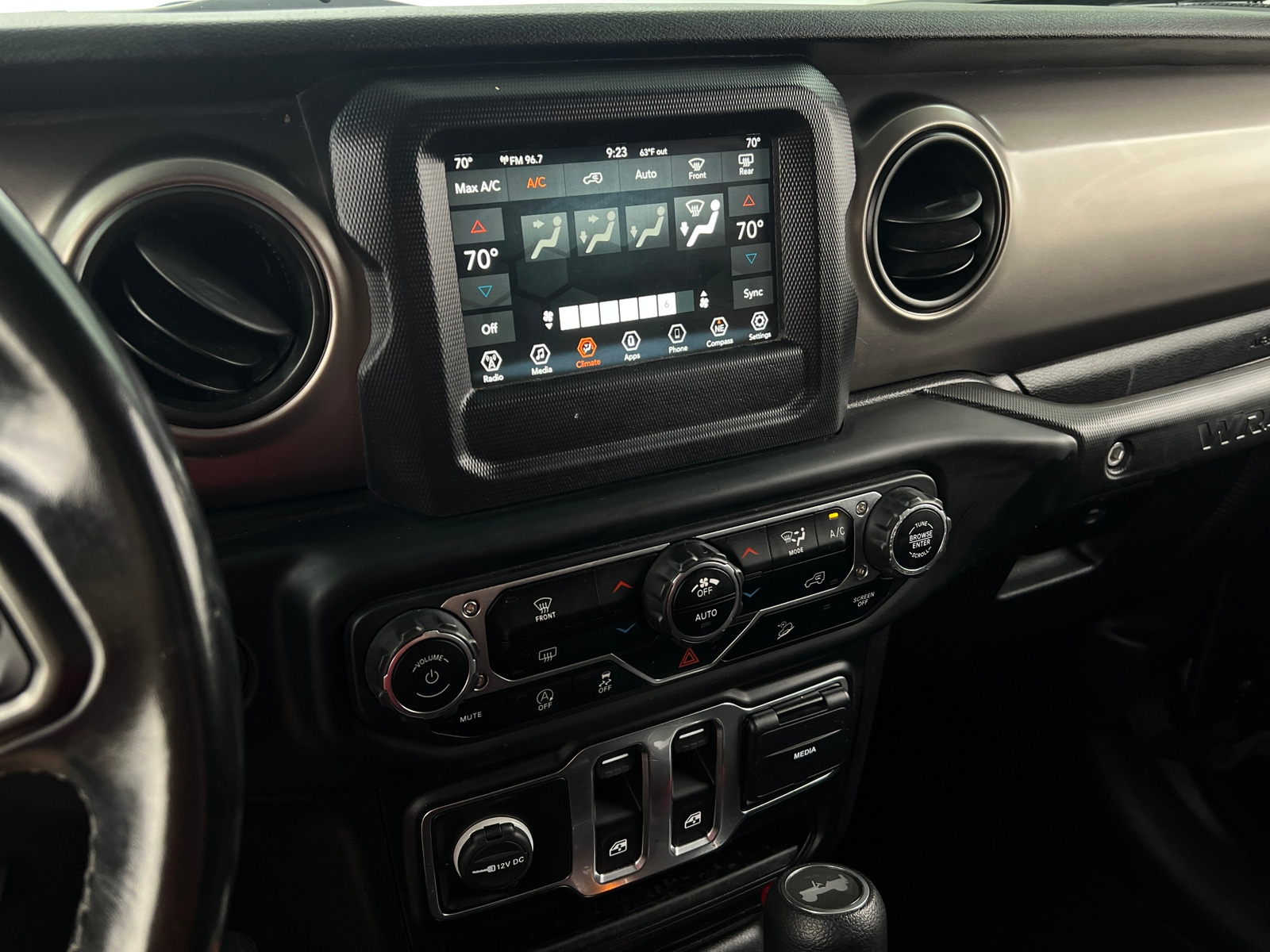 Thumbnail: 2020 Jeep Wrangler - 3