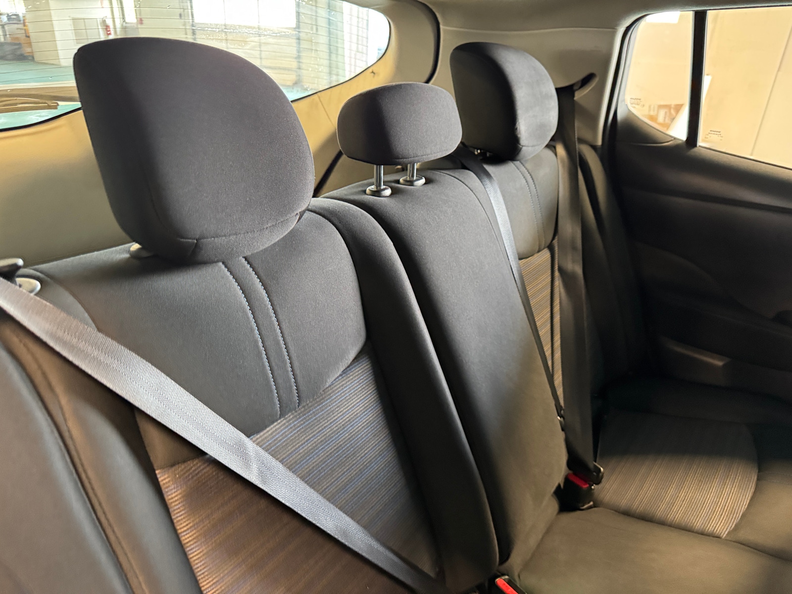 Thumbnail: 2022 Nissan Leaf - 6