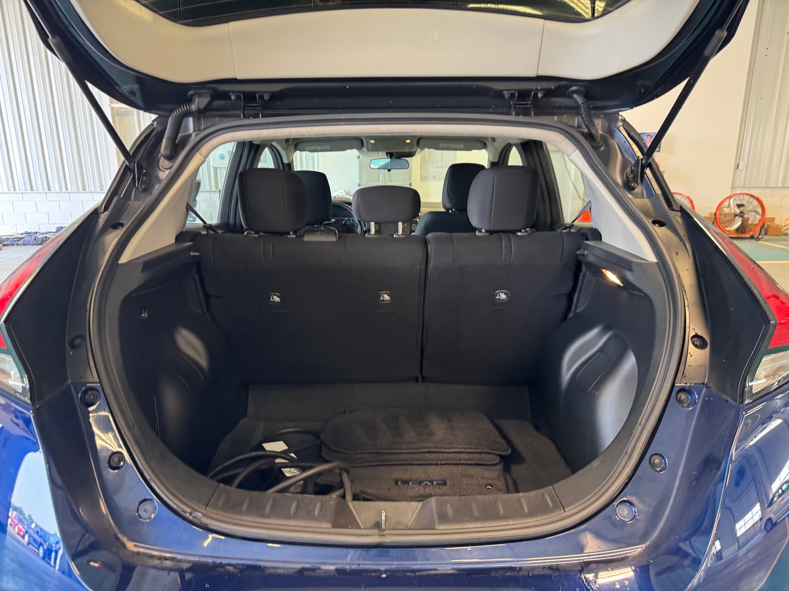 Thumbnail: 2022 Nissan Leaf - 7