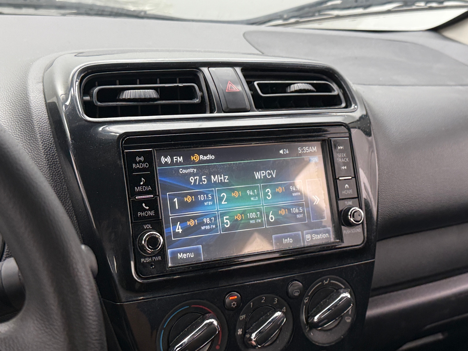 Thumbnail: 2019 Mitsubishi Mirage G4 - 4