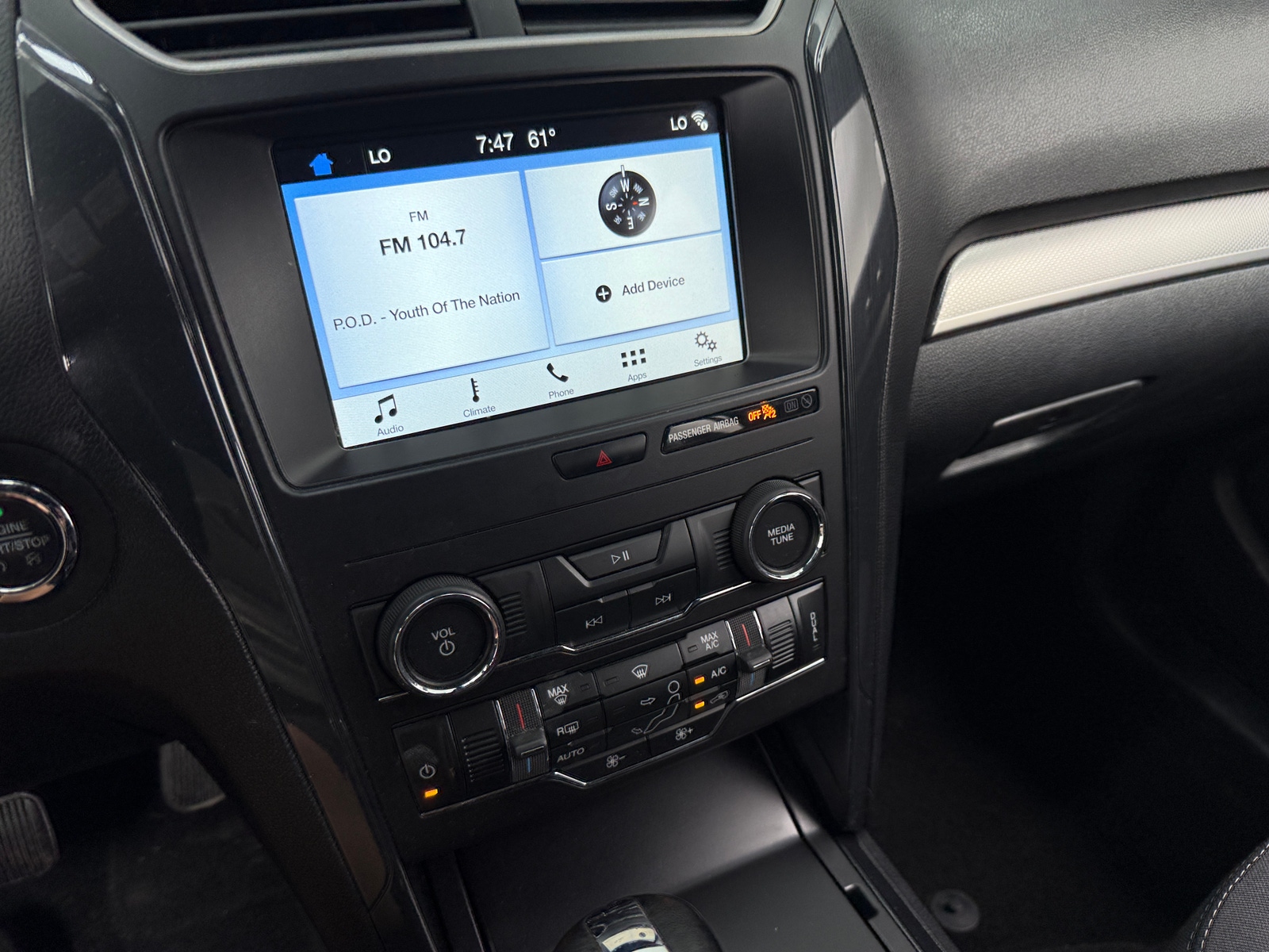 Thumbnail: 2019 Ford Explorer - 4