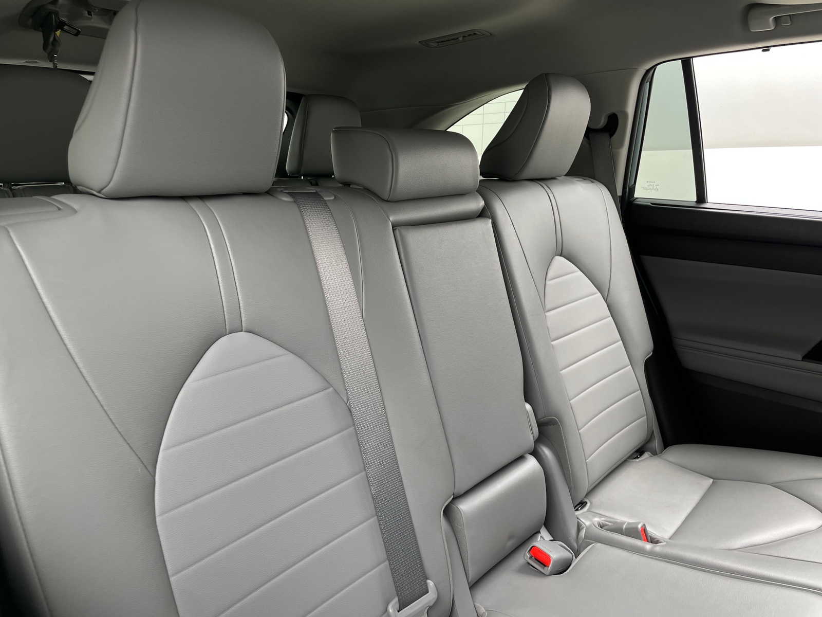 Thumbnail: 2023 Toyota Highlander - 5