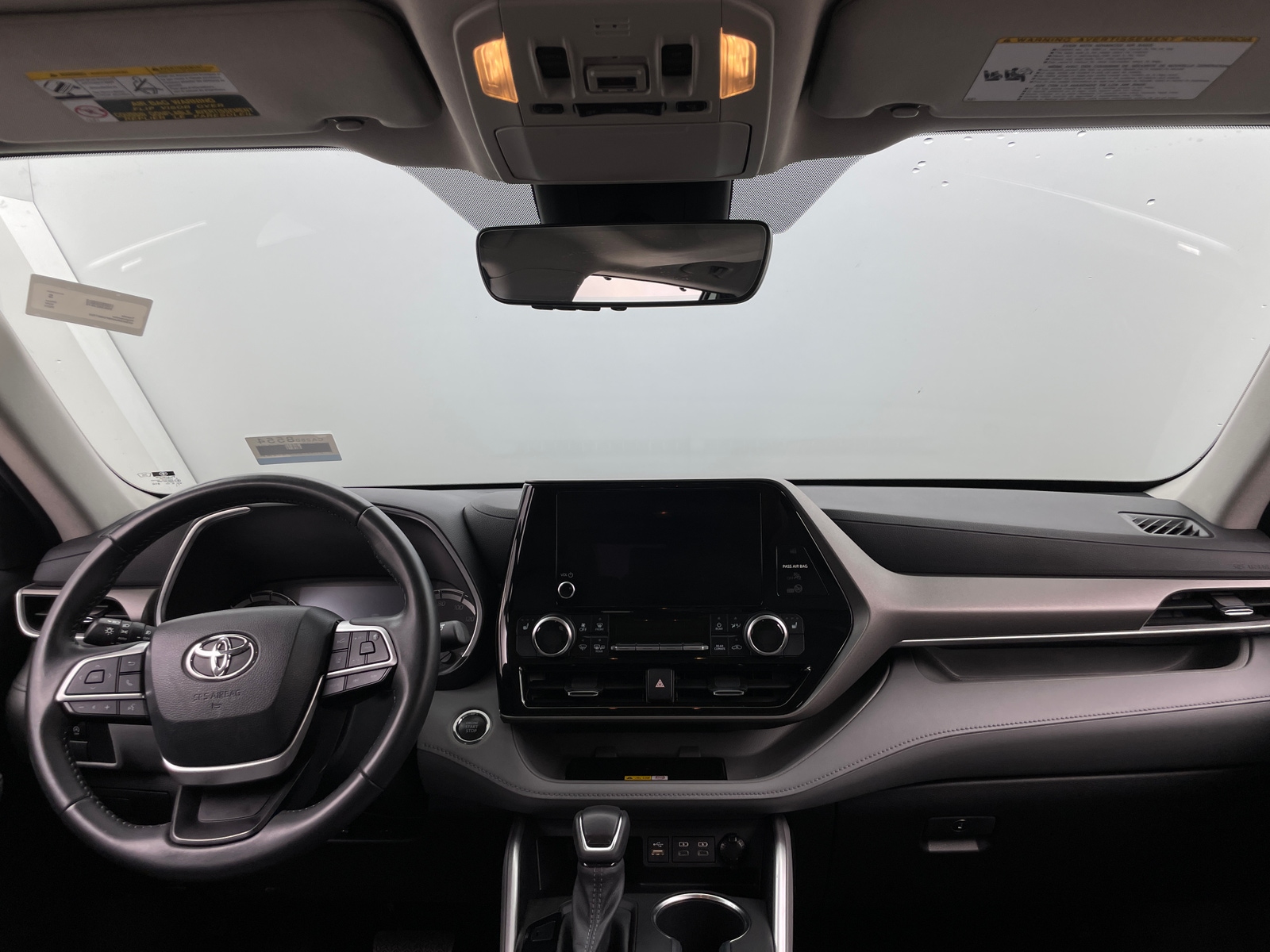 Thumbnail: 2023 Toyota Highlander - 2