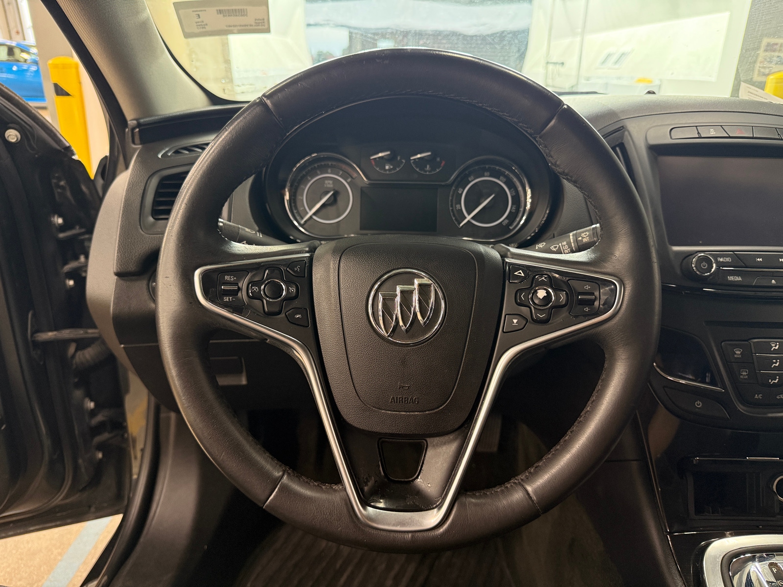 Thumbnail: 2017 Buick Regal - 4