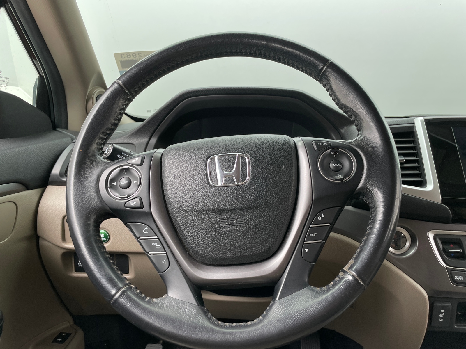 Thumbnail: 2018 Honda Pilot - 4