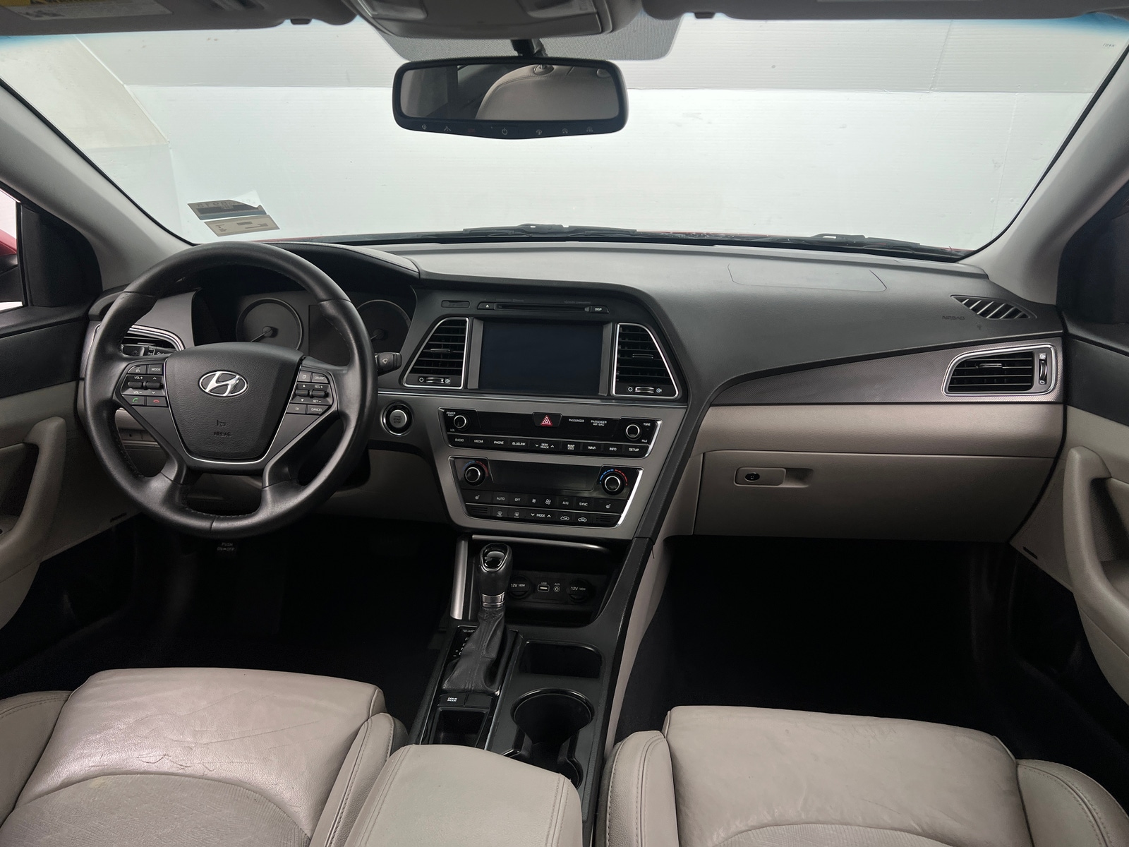 Thumbnail: 2015 Hyundai Sonata - 3