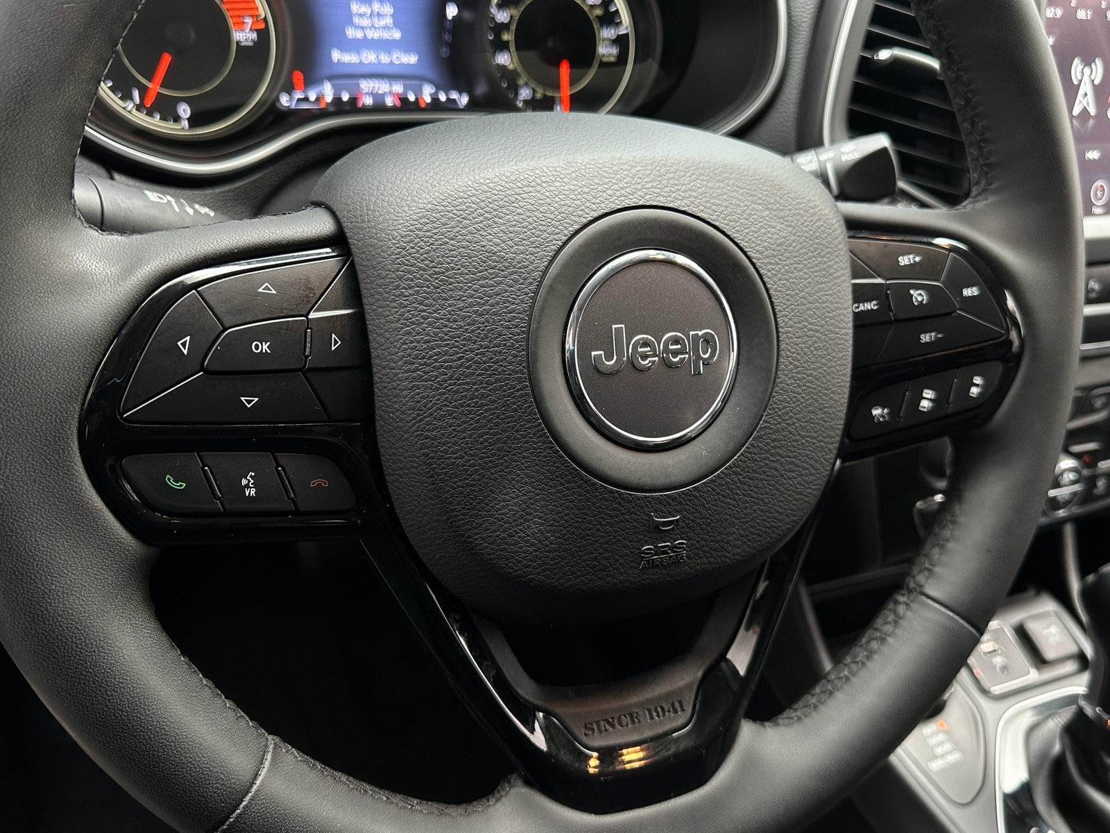 Thumbnail: 2023 Jeep Cherokee - 4