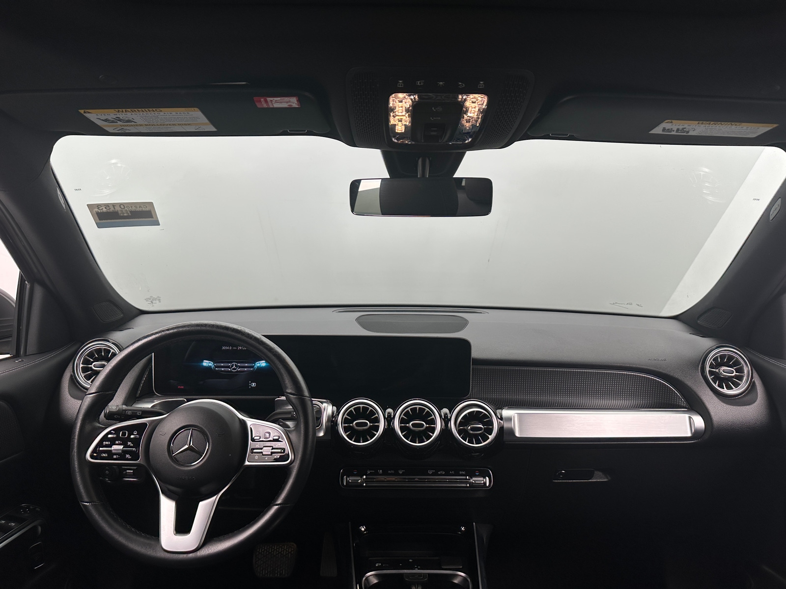 Thumbnail: 2021 Mercedes-Benz GLB - 2